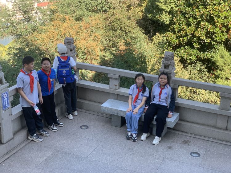 【江畔先锋·团队活动】传承民族文化，阅览江河胜景——龙潭中心小学江畔人家分校秋季社会实践研学活动_html_m505205b5.jpg