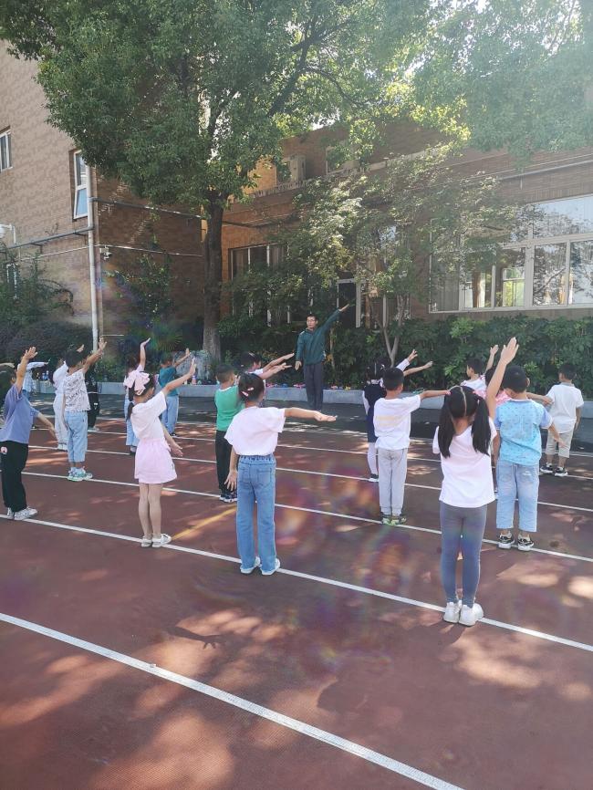 【灵美龙小·江畔体育】龙潭中心小学江畔人家校区体育教研组第一次集体备课