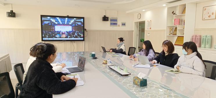 201231深挖游戏境 精培幼教花——栖霞幼儿园石埠湾园园本研训活动（七）_html_7a7e00cb.jpg