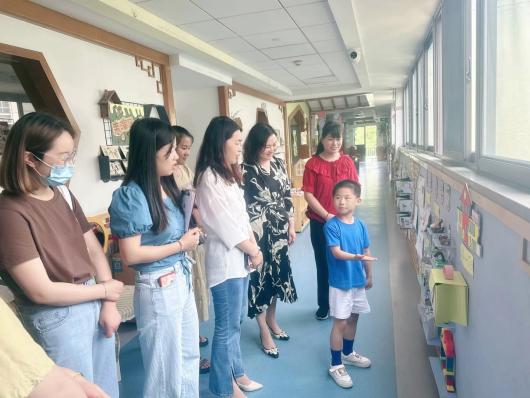 230607以儿童视角 创生动环境——栖霞幼儿园儿童表征墙专项评比活动_html_3c35e405.jpg