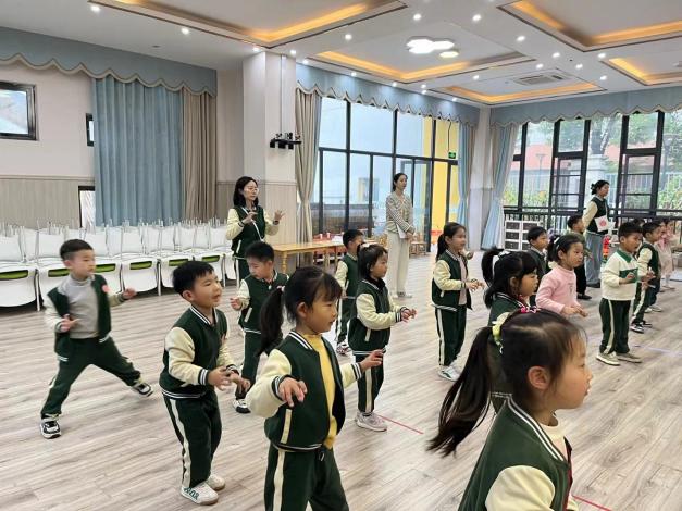 240403以检促优 引领成长——记栖霞幼儿园石埠湾园迎接教育教学督查工作（万紫薇）_html_m2af3c071.jpg