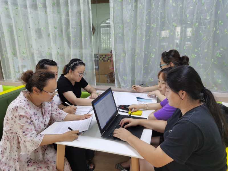 【枫香栖幼】走进角色游戏 分享教研智慧 ——栖霞幼儿园五福园角色游戏教研组学期末总结活动