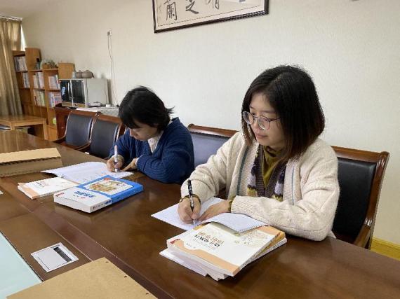 221111立足幼儿 初探生成——栖霞幼儿园五福园课程中心组教研活动（六）_html_5ca2af23.jpg