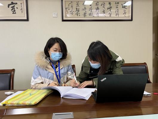 221208督学引领 助力成长——栖霞幼儿园五福园迎接十二月份督学检查_html_1bba31f2.jpg