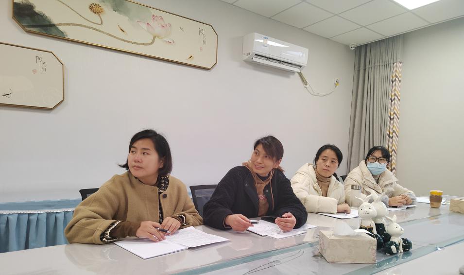 221209乐于探究 科学衔接————栖幼翡翠天域园华小联合教研_html_6482d9ba.jpg