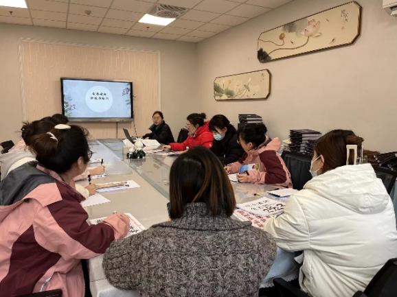 230209 学思砺新 赋能成长 ——栖幼翡翠天域园新教师培训_html_51ede5bd.jpg