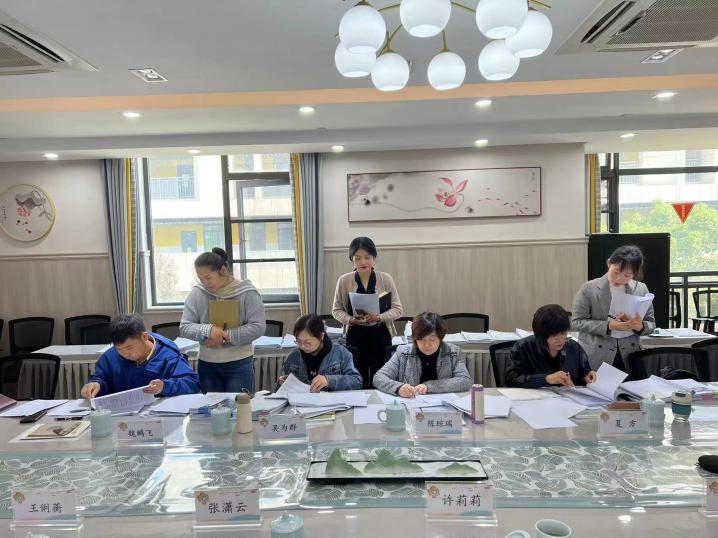 230426专家引领新征程 凝心聚力共成长——记栖霞幼儿园石埠湾园迎接区教育教学专项视导  万紫薇_html_m72402969.jpg