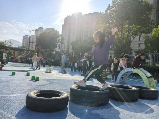 251022携手同行 共绘成长画卷—— 栖霞幼儿园石埠湾园家长开放活动 王旖旎_html_m5bb7a8c0.jpg