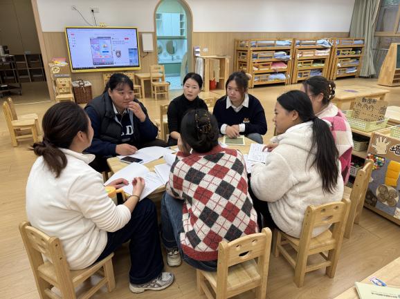 251031秋叶拾趣 探索自然—栖霞幼儿园云栖园小班年级组课程审议(三) 刘菁_html_m3b182974.jpg