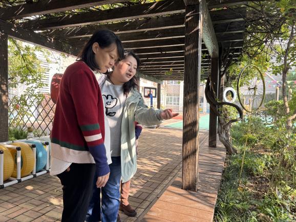 240423交流互鉴 共育新篇——栖霞幼儿园五福园、仙林实验幼儿园共建活动之家长学校活动（二）_html_m30c63c52.jpg