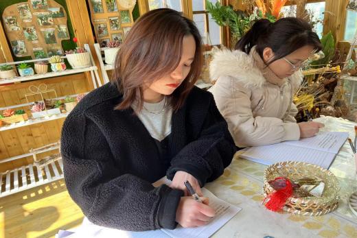 220223聚焦游戏  研促成长--栖霞幼儿园翡翠天域园开展工作坊教研活动_html_m1ecbc03e.jpg