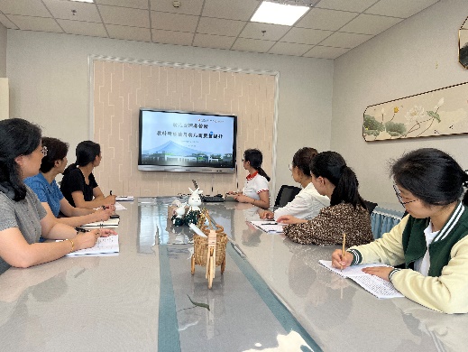 250530劳动浸润童心 实践铸就成--栖霞幼儿园翡翠天域园幼儿园饲养劳动的教科研经验与幼儿园质量提升讲座学习活动_html_m562021c4.jpg