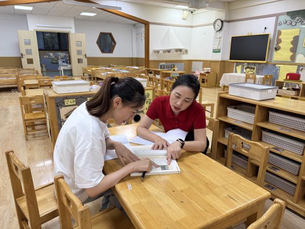 250930审而有悟 议而前行——栖幼五福园小班组《玩具大家玩》课程审议活动_html_m41973693.jpg