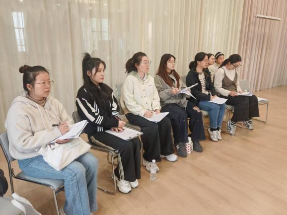 2501020聚焦融幼转衔 教研赋能衔接——栖霞幼儿园融合教育教研活动(二)_html_4bed5d35.jpg