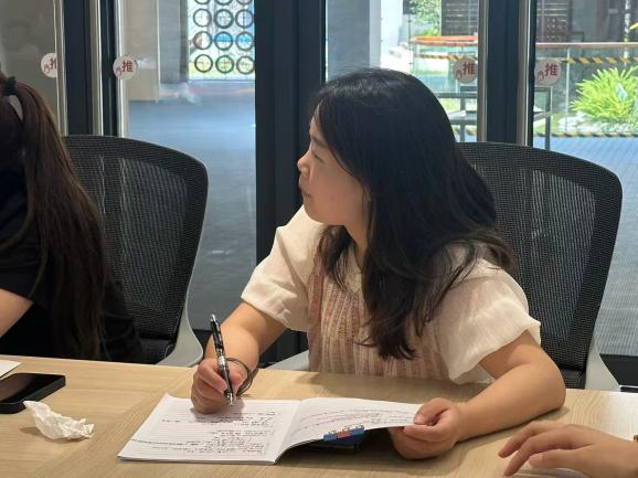 250912AI赋能 助力成长——栖霞幼儿园云栖园AI科技学习活动 卢雨萱(1)_html_med845ff.jpg