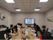 【枫香栖幼】研讨工作坊游戏，教师共同收集分享 ——记栖霞幼儿园翡翠天域园科学组教研活动