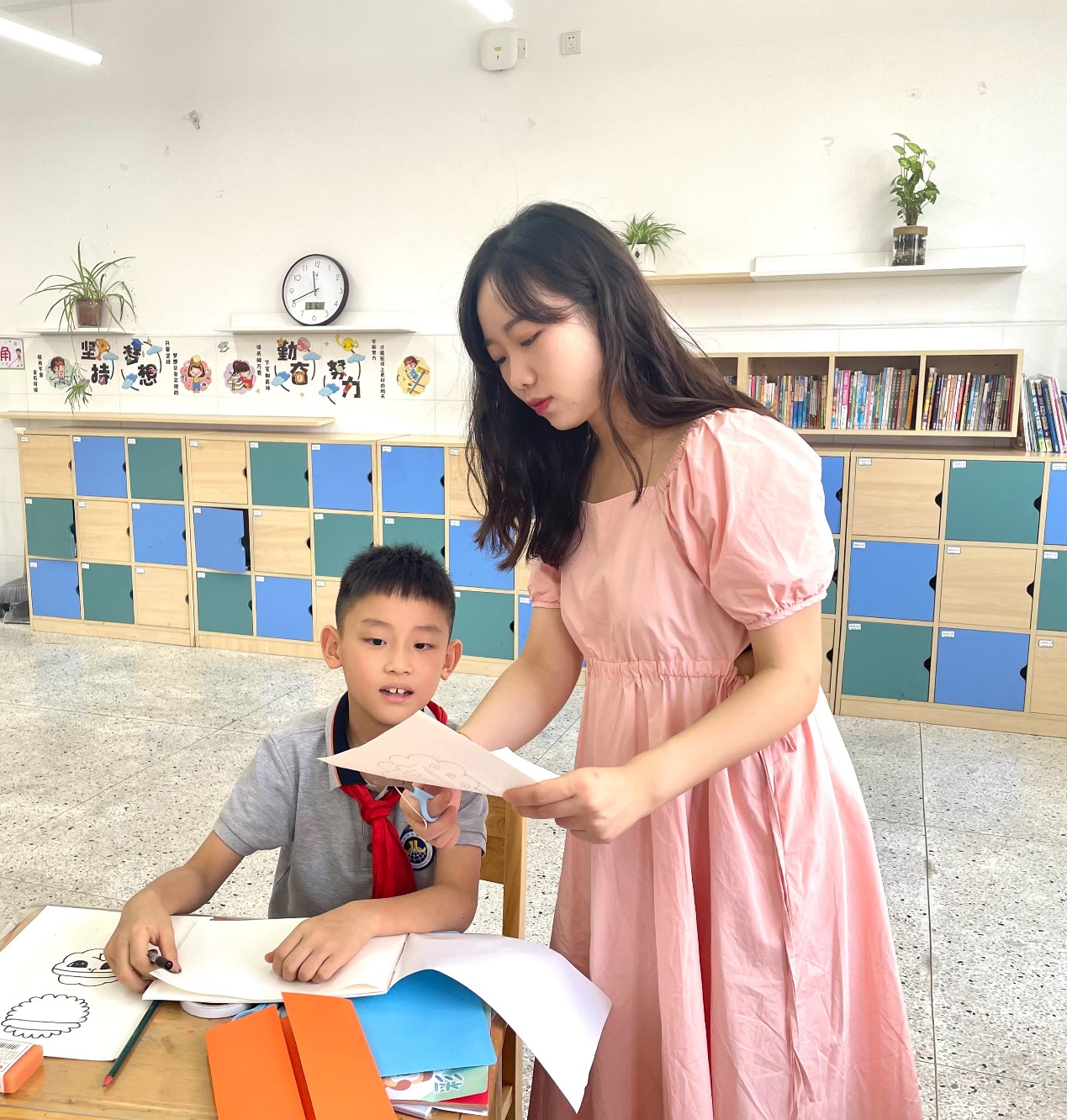 【博学广志】“绘”中秋 月团圆——金小广志路校区“情系中秋”美术特色活动_html_m7190f729.jpg
