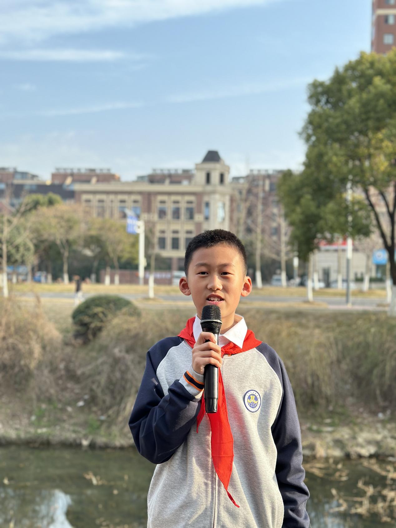 相约春天 共植希望——记金陵小学2024年植树节活动_html_5e7b7c7.jpg