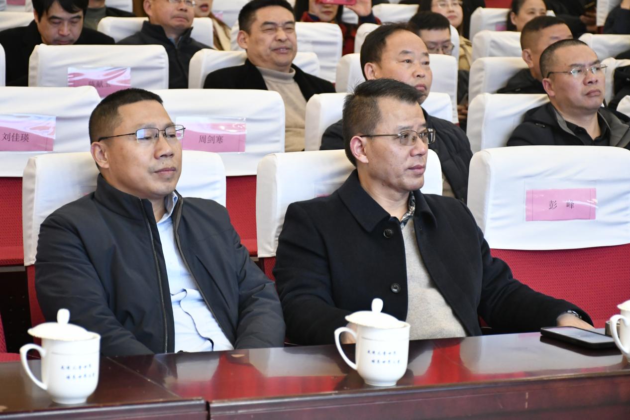 【搏学广志】阳春融融待远客 携手共进促提升——_html_m2ef87cec.jpg