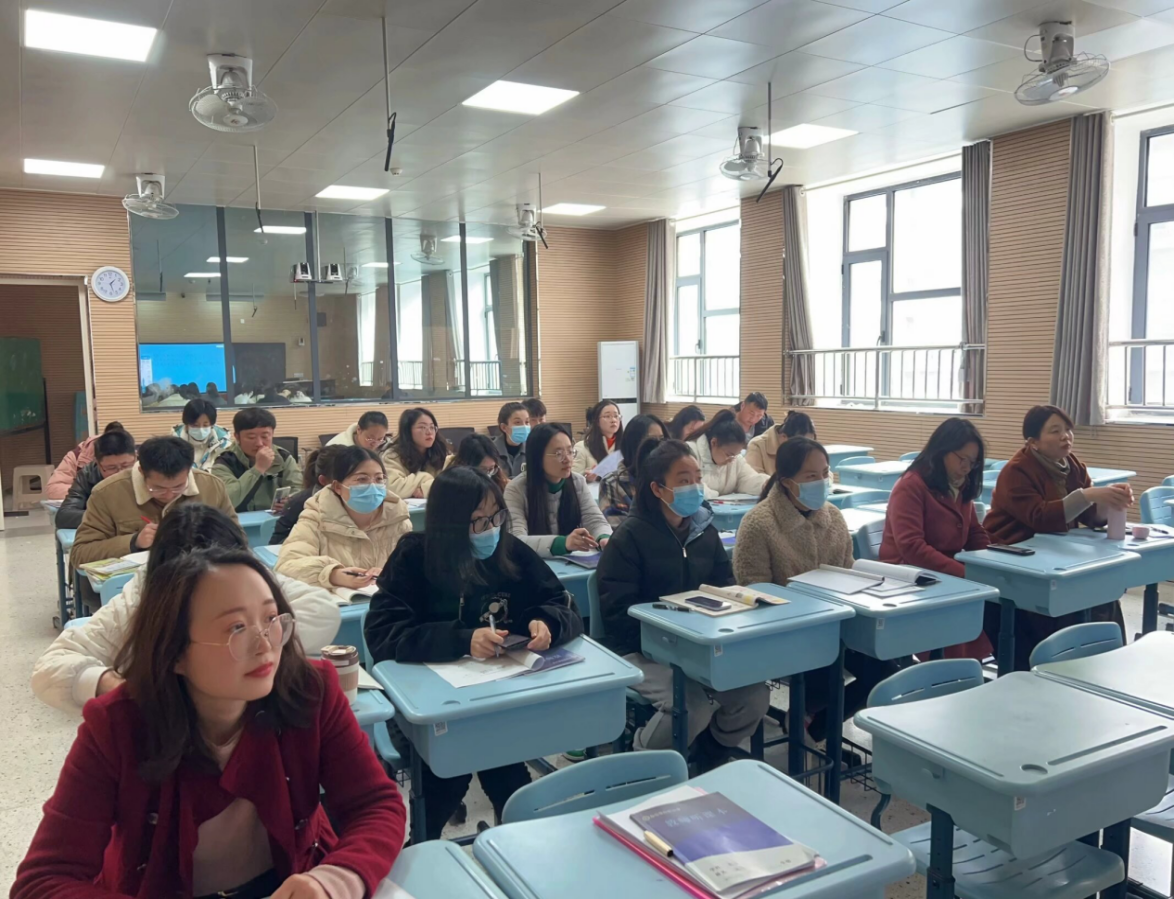 【博学广志】有“备”而来，“研”途精彩---记金陵小学广志路校区数学组教研（14）_html_m4d6fdca9.png