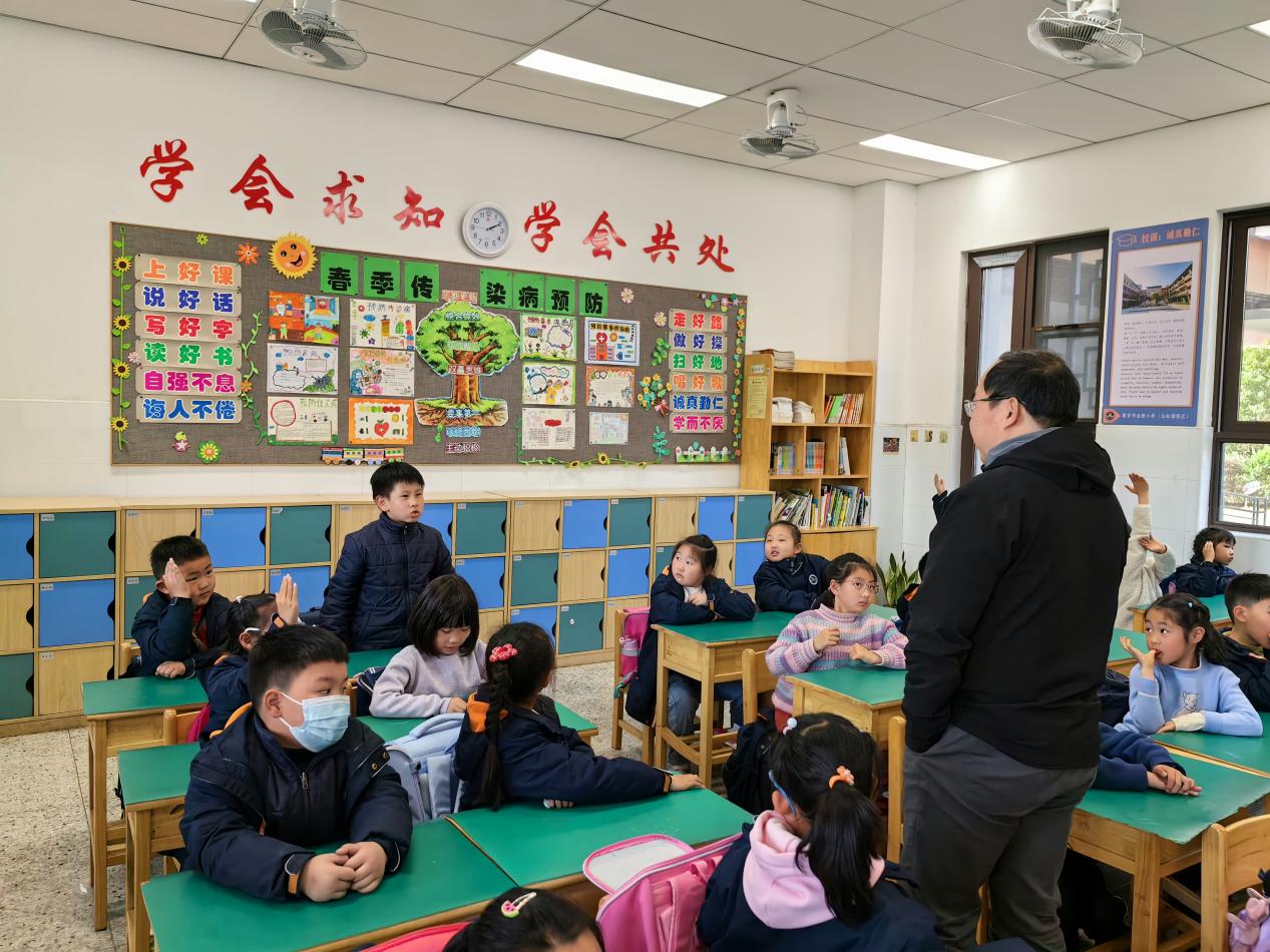 【湖畔•家校共育】食物的体内旅行——记2023级5班家长课堂_html_m29b0d1e5.jpg