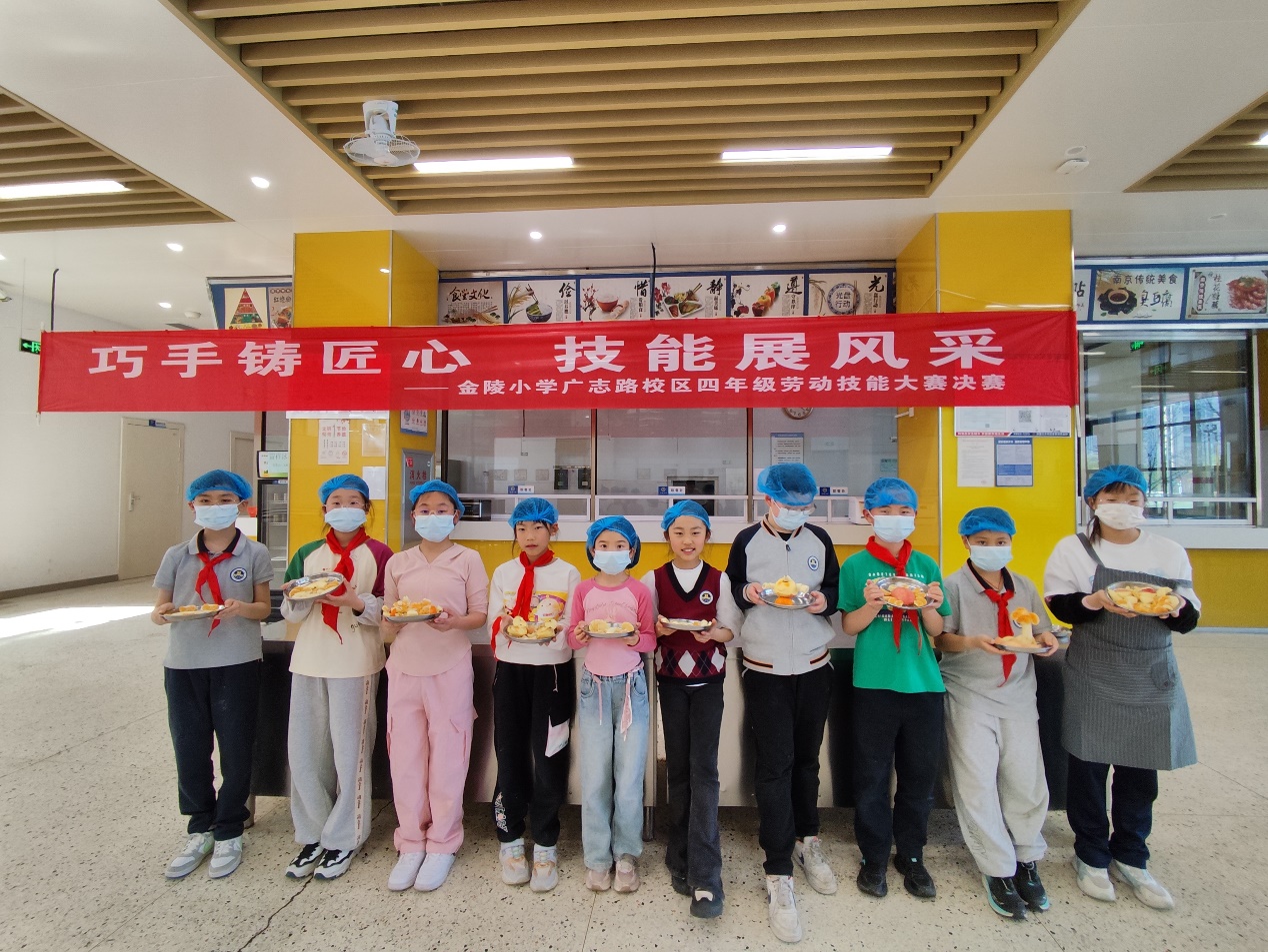 巧手铸匠心 技能展风采_html_4957c9f0.jpg