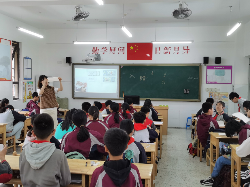 【湖畔光影】“双减”精神进课堂，行政听课促落实——金陵小学（仙林湖校区）“推门听课”活动（10）_html_m7b854942.png
