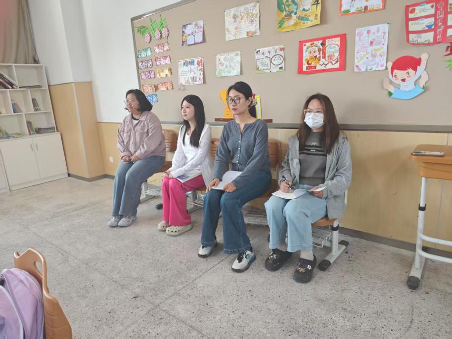 【湖畔·童化课堂】夏韵研语，童心绽华——记金陵小学（仙林湖校区）三年级语文组教研活动_html_3789d7e4.jpg