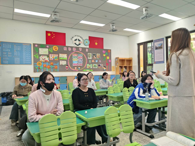 【湖畔·队伍建设】“共研共进，助力教学提升”——记二年级语文组集体备课_html_1427cd88.png