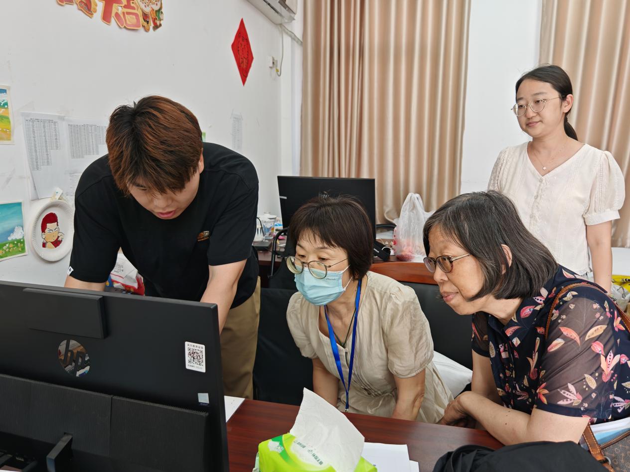 【湖畔·协同育人】规范引领促提升，科学共育助成长——金陵小学（仙林湖校区）6月专项督导_html_m2a54eb46.jpg