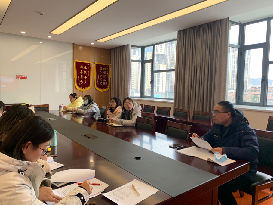 【博学广志】推进重点项目建设  优化多元评价体系——记金陵小学广志路校区市级课题项目研究推进会_html_5a7fc066.png