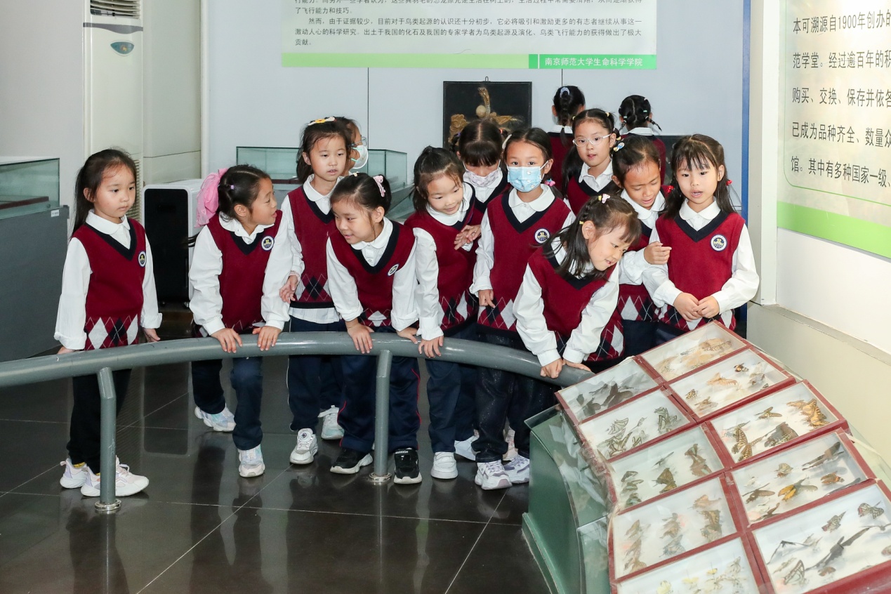 【湖畔·红领巾】红领巾寻访伟大成就（五十四）——走进生命科学，探索自然奥秘2023级5班寻访纪实_html_m39a403a6.jpg