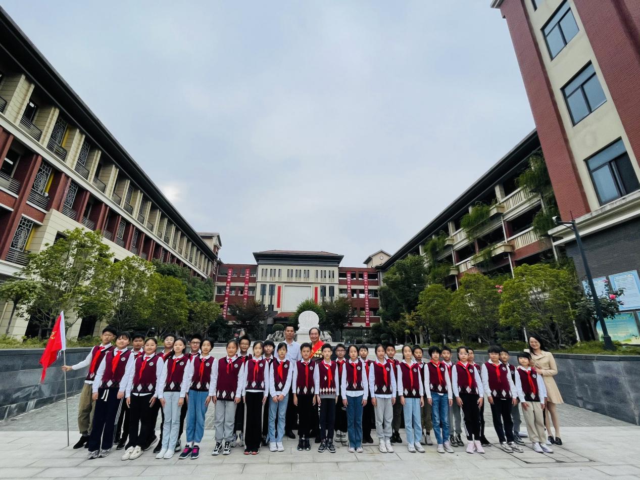 【湖畔·红领巾】童心向党，薪火相传——金陵小学（仙林湖校区）红色宣讲会_html_42f65975.jpg