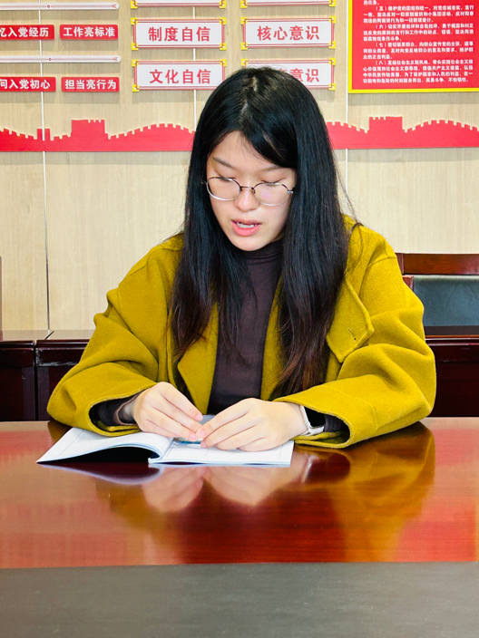 【湖畔·先锋示范】金陵小学仙林湖校区党支部预备党员刘蔚然同志转正的党内外座谈会_html_m832007d.png
