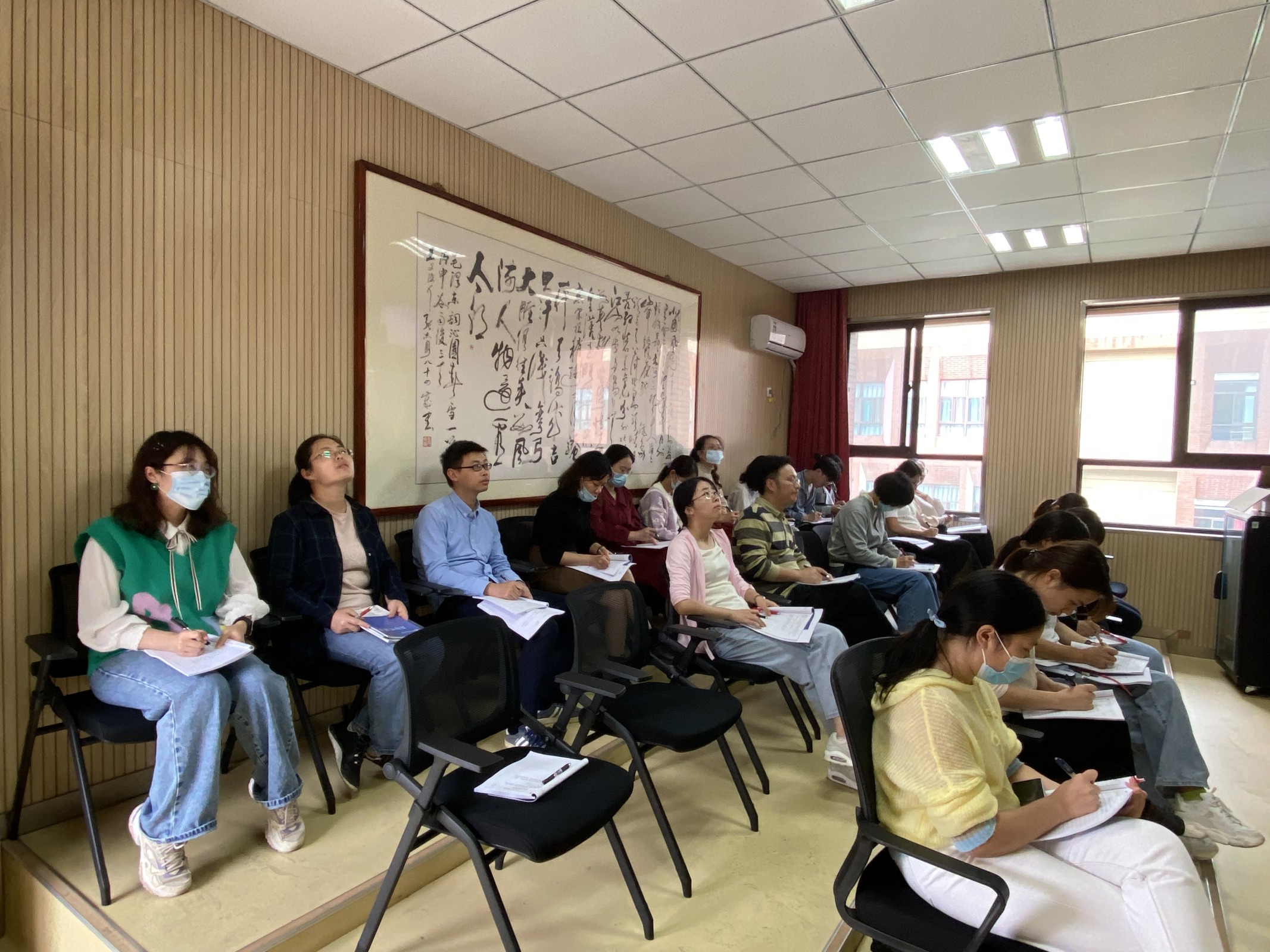 【湖畔光影】数学校本研修之课例研讨（129）_html_f36d7a4.jpg