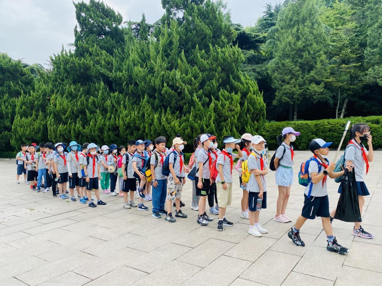 【博学广志】传承红色基因 牢记时代使命——金小广志二年级专题研学活动_html_m9248f20.jpg