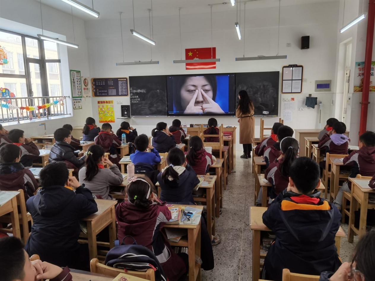 【博学广志】小眼睛 亮晶晶 爱眼护眼我能行——记金陵小学广志路校区“防近周”系列活动_html_m13e768b.jpg