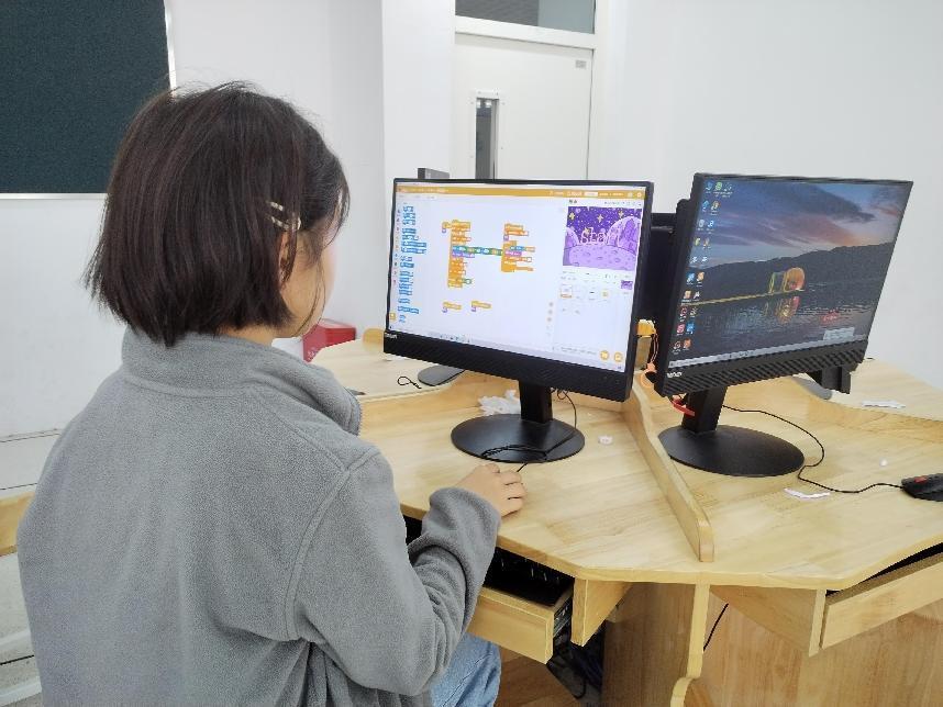 【博学广志】趣味编程，开启创意之旅——记金陵小学（广志路校区）Scratch创意编程比赛_html_m1f0ac98a.jpg