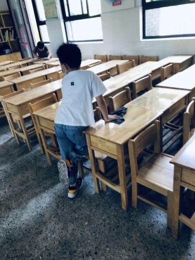 【湖畔·先锋示范】仰望浩瀚碧空，雏鹰振翅齐飞——2022-2023学年先进班集体事迹介绍（3）_html_37749803.jpg
