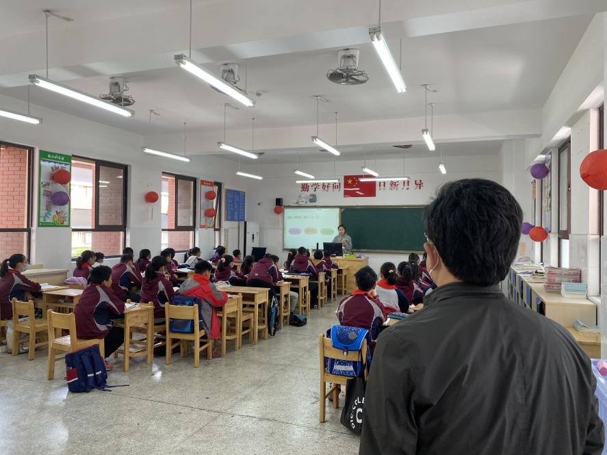 【湖畔光影】责任督学进校园，精准指导保复学——金陵小学（仙林湖校区）迎接复学专项督导_html_m6be18447.jpg