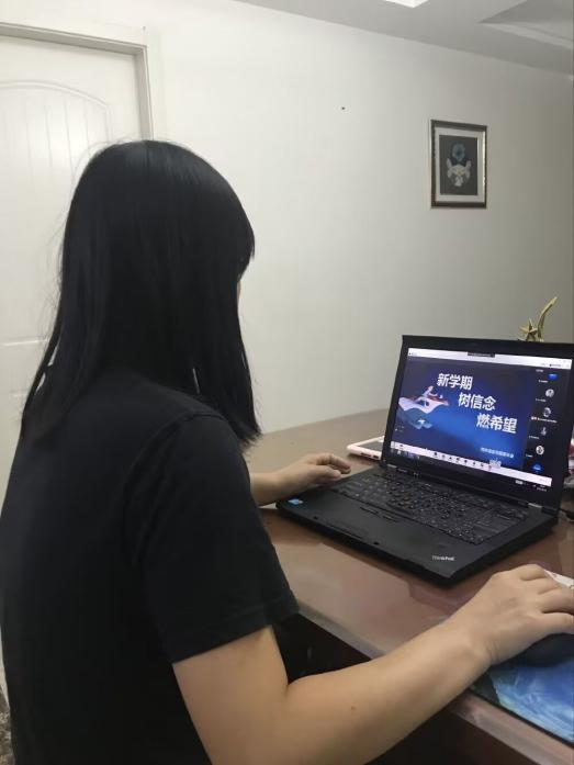 【湖畔光影】携手奔赴 再燃辉煌——记金陵小学（仙林湖校区）新学期四、六年级家长会_html_m39b4a6b8.jpg