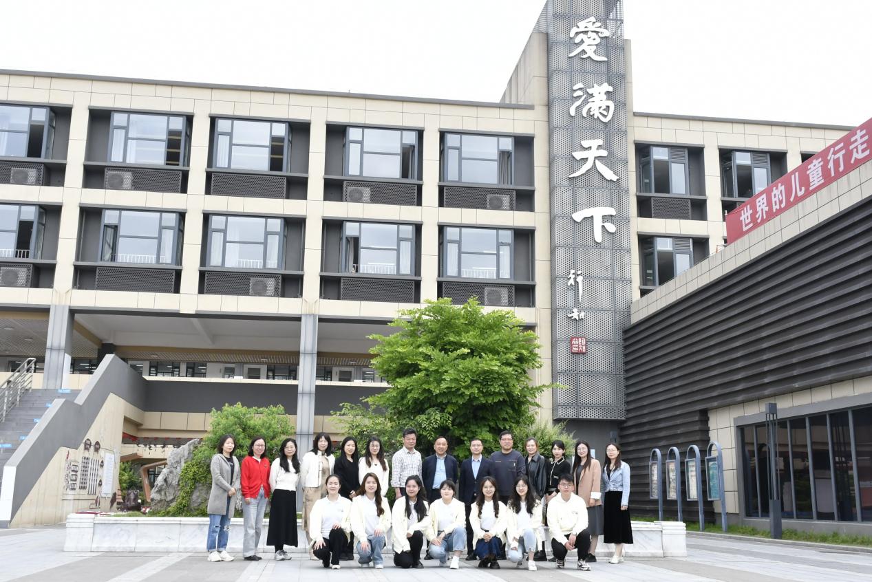 【博学广志】南南不辍助成长 合作共赢创辉煌——记南京市金陵小学广志路校区欢迎南中医实习生活动_html_m4b2b78dd.jpg