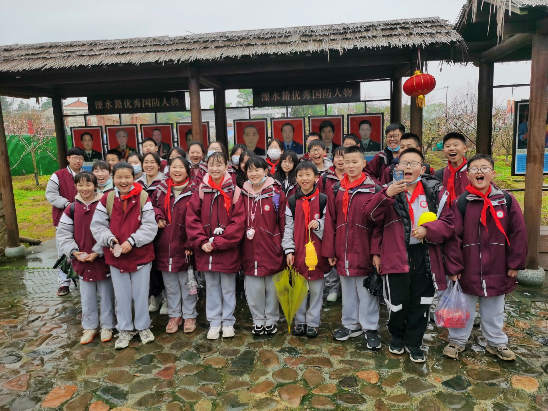 【尊荣营中】探寻红色足迹，传承红色基因  ——南京市营防中学开展参观“红色李巷”社会实践活动