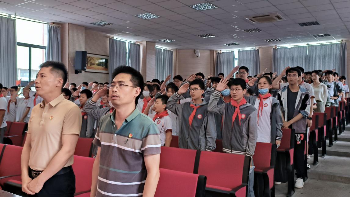 【营中小青团】学习二十大，奋进新征程，永远跟党走 ——南京市营防中学举行“五月的花海”青春仪式暨合唱比赛