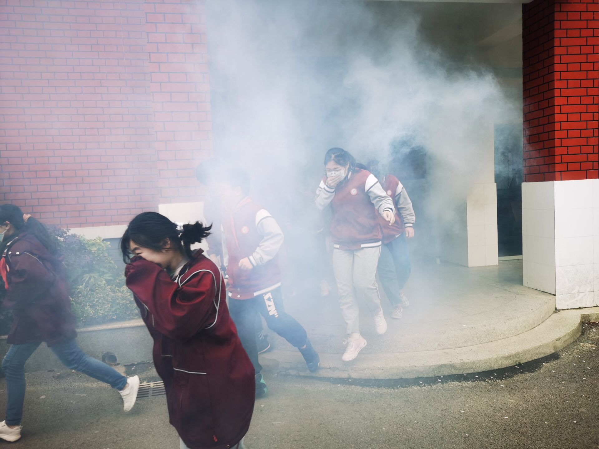 【尊荣营中·安全第一】筑牢安全防线 保障校园安全  ——南京市营防中学开展消防进校园暨安全主题教育系列活动