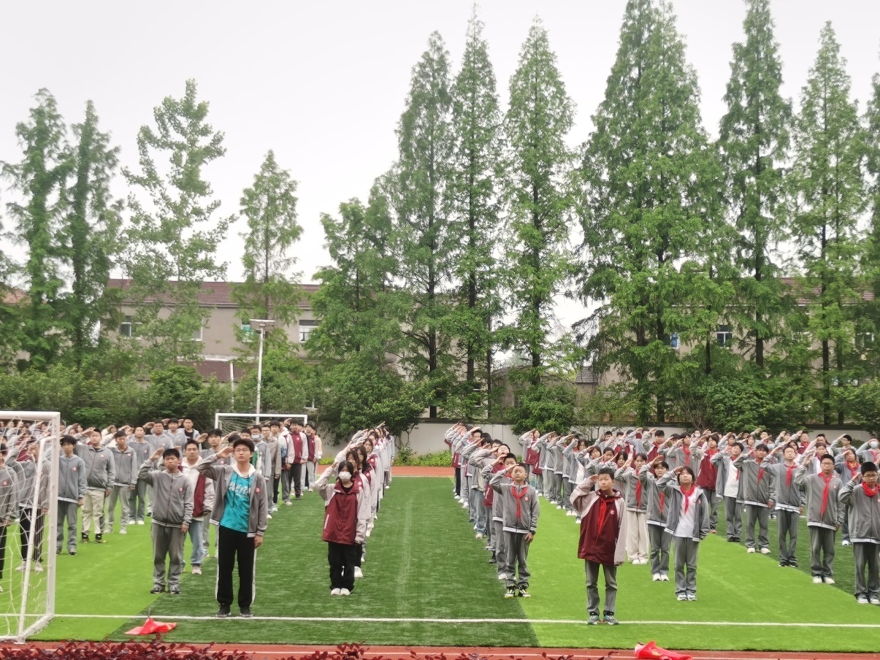 南京市营防中学5月份法治教育宣传周活动总结_html_3e79af9d.jpg