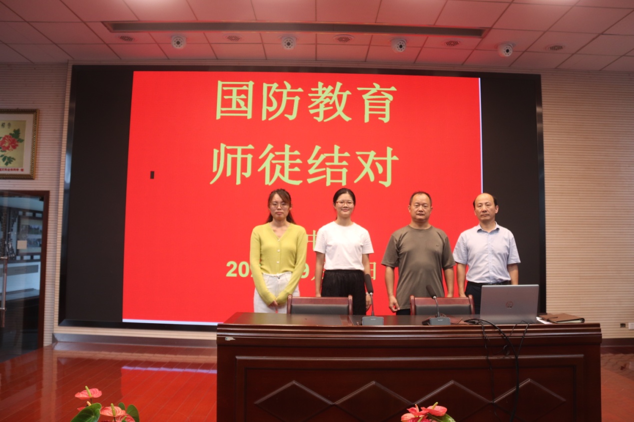 传承红色基因 汇聚强军力量_html_m30b24c58.jpg