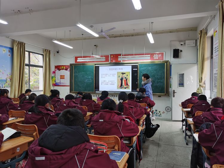 师徒汇报_html_38d670b9.jpg