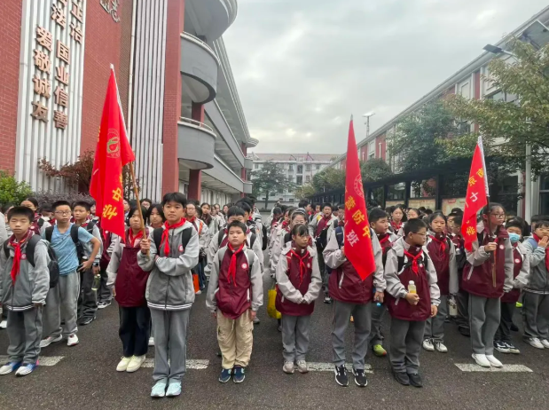 10.30 远足_html_m5ed50abb.png