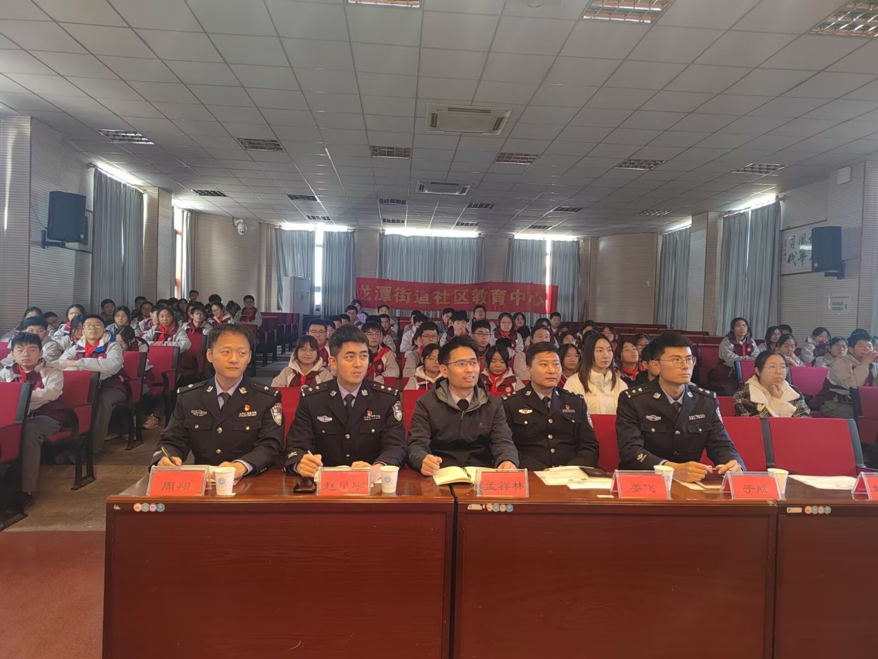 心理讲座_html_m5239a021.jpg